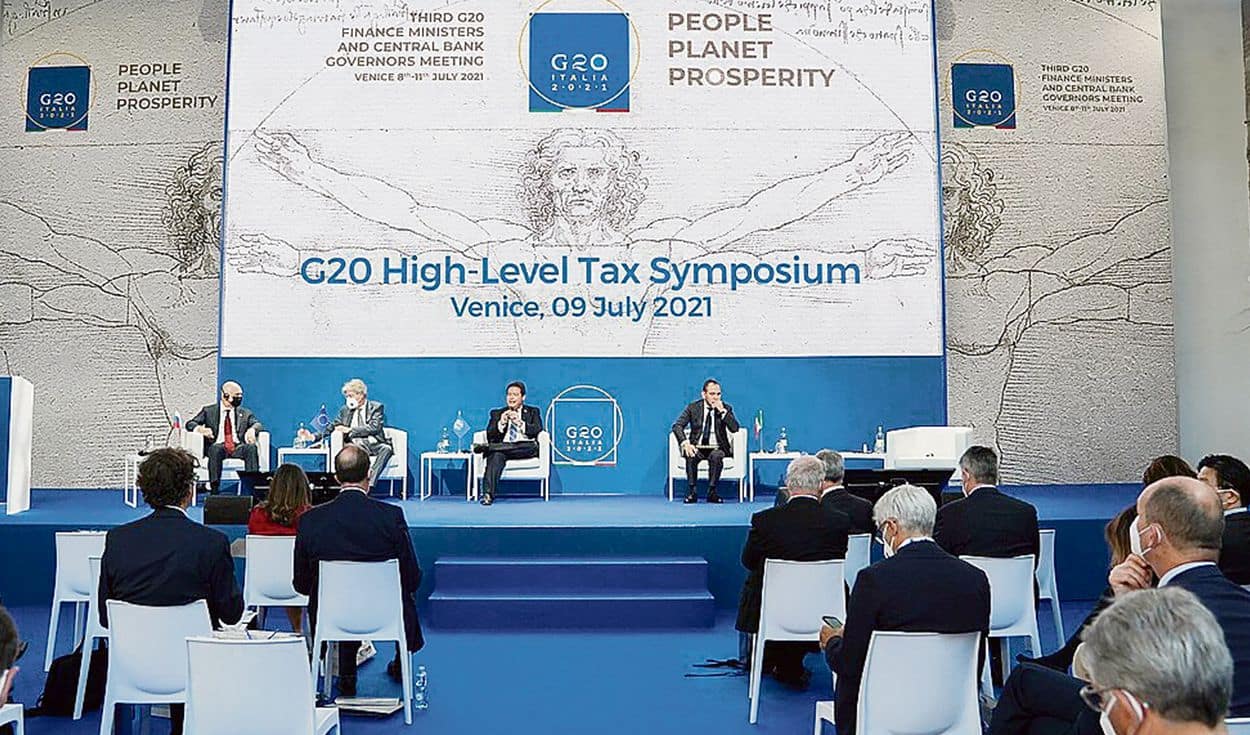 Jefes del G20 acuerdan fijar un impuesto mínimo global a las multinacionales