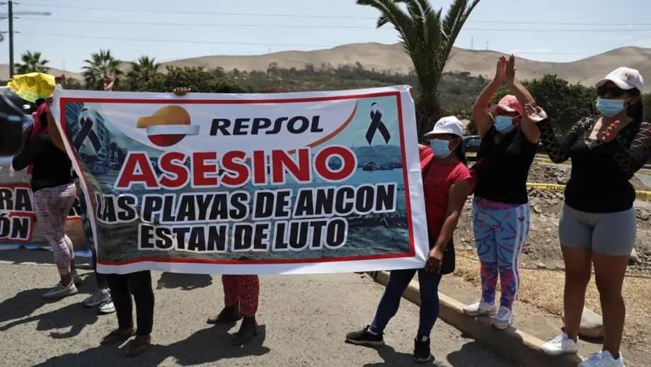 Sancionan a Repsol por más de 2 millones de soles por atención del derrame petrolero